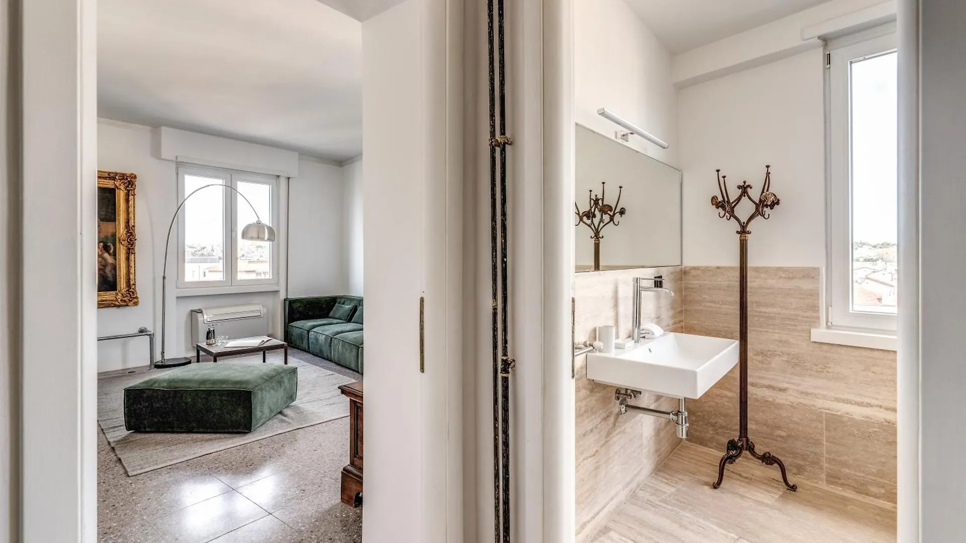 Amazing Piramide Metro Station Apartment Rome