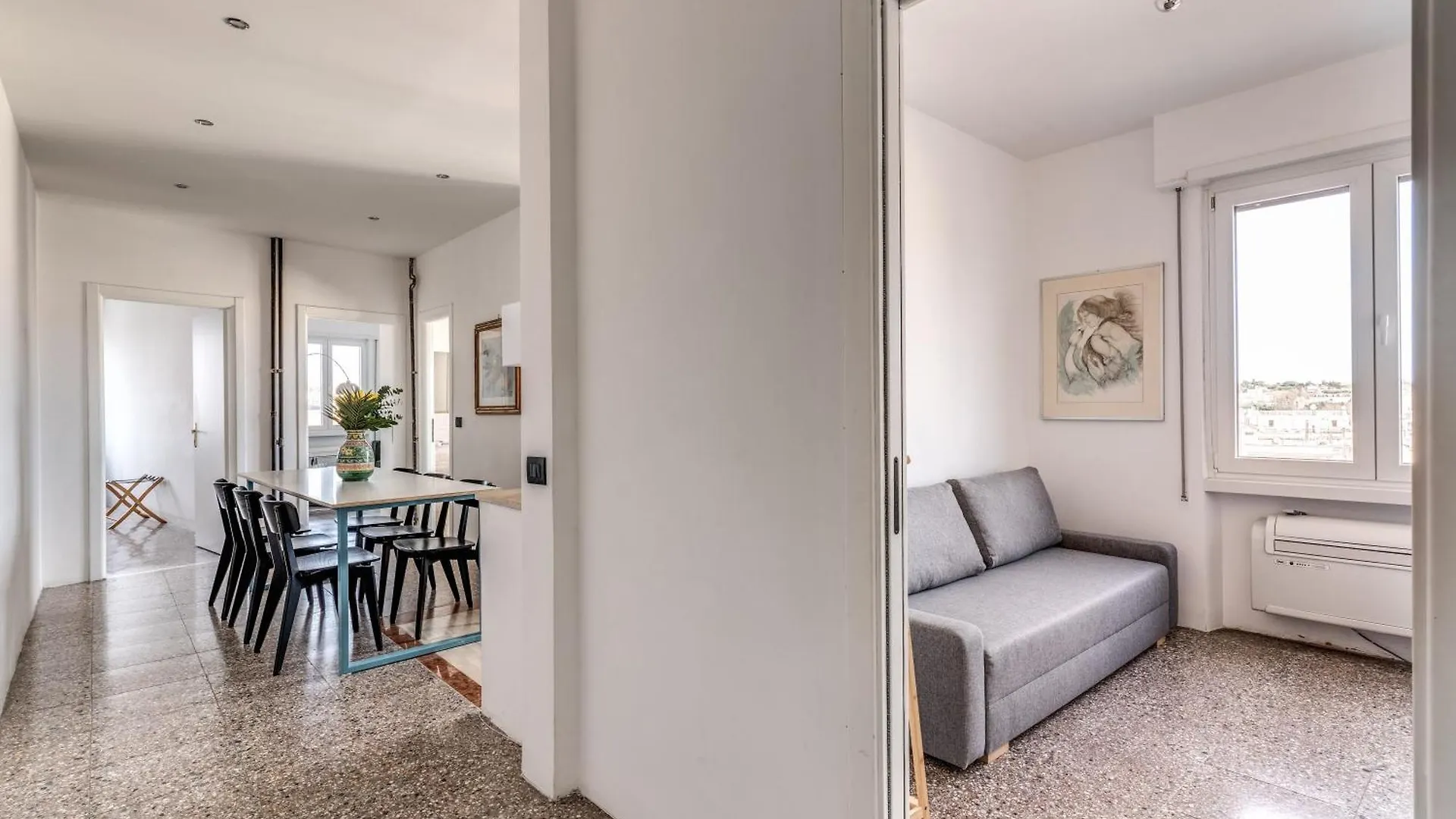 Amazing Piramide Metro Station Apartment Rome