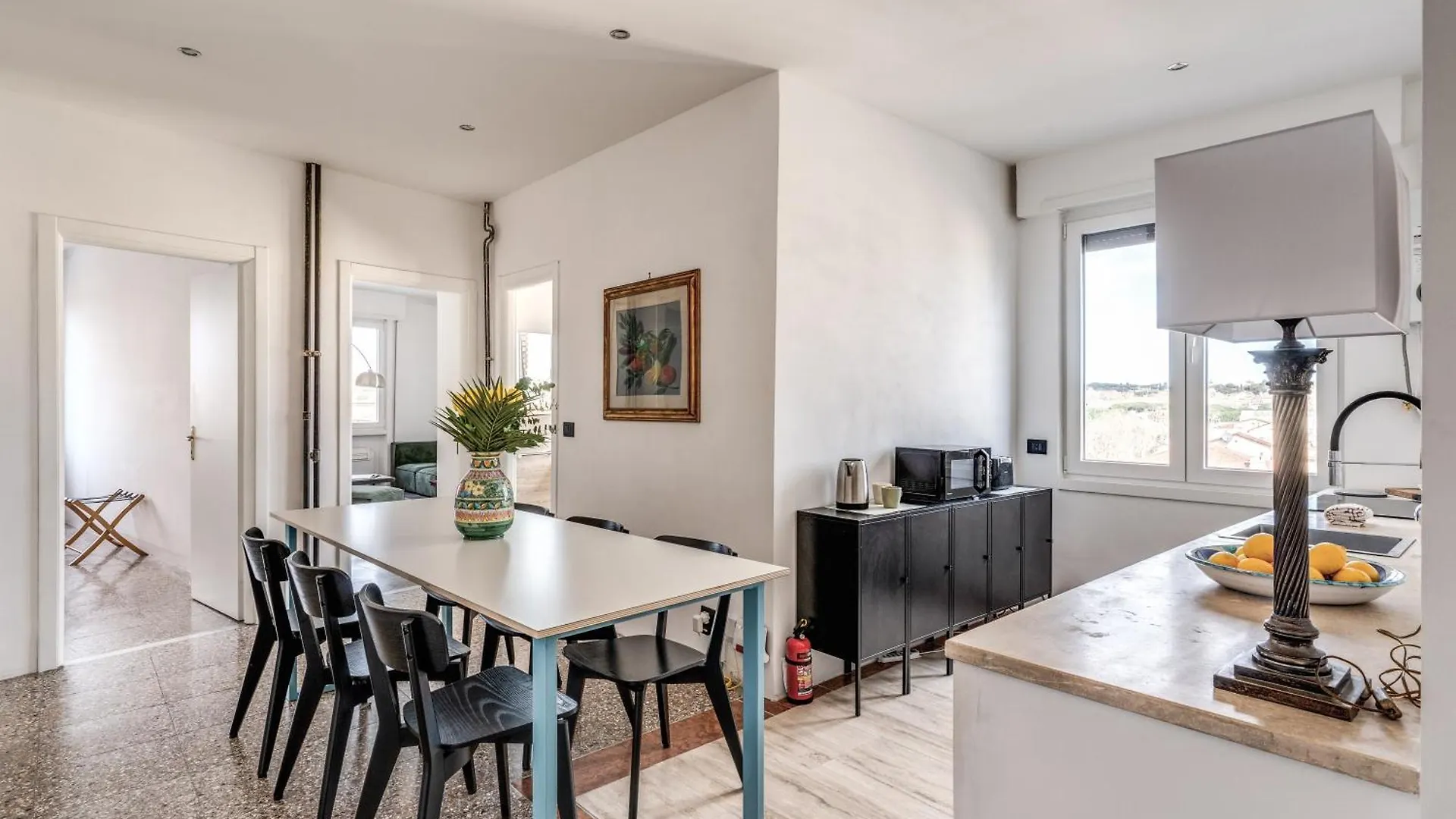 Amazing Piramide Metro Station Apartment Rome