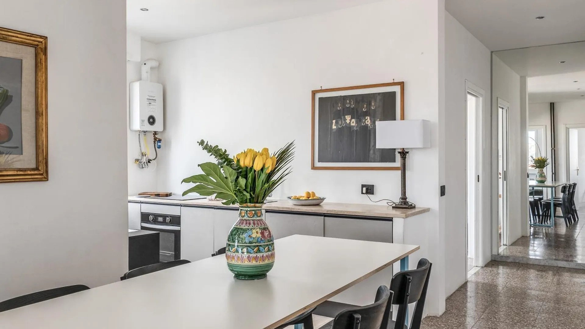 Amazing Piramide Metro Station Apartment Rome Italy
